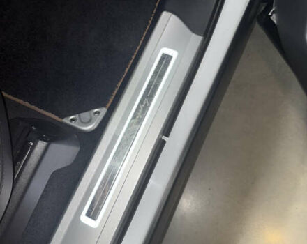 Белый Ленд Ровер Рендж Ровер, объемом двигателя 4.37 л и пробегом 102 тыс. км за 67500 $, фото 24 на Automoto.ua