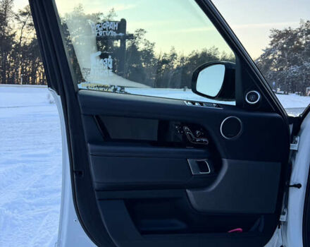 Белый Ленд Ровер Рендж Ровер, объемом двигателя 3 л и пробегом 74 тыс. км за 56000 $, фото 13 на Automoto.ua