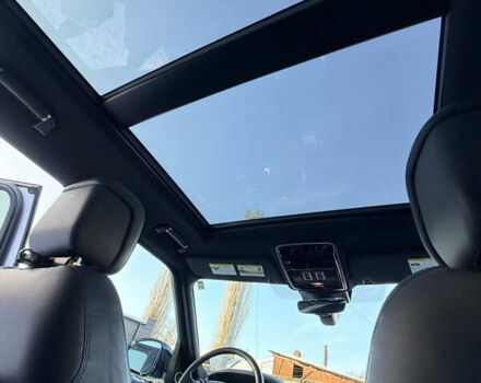 Белый Ленд Ровер Рендж Ровер, объемом двигателя 3 л и пробегом 73 тыс. км за 55000 $, фото 37 на Automoto.ua