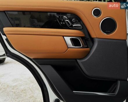 Белый Ленд Ровер Рендж Ровер, объемом двигателя 4.37 л и пробегом 105 тыс. км за 64999 $, фото 32 на Automoto.ua