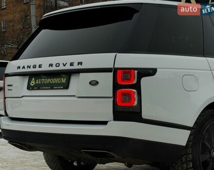 Білий Ленд Ровер Рендж Ровер, об'ємом двигуна 4.37 л та пробігом 105 тис. км за 64999 $, фото 22 на Automoto.ua