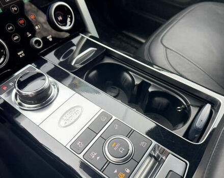 Белый Ленд Ровер Рендж Ровер, объемом двигателя 3 л и пробегом 73 тыс. км за 55000 $, фото 25 на Automoto.ua