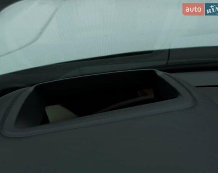 Белый Ленд Ровер Рендж Ровер, объемом двигателя 4.37 л и пробегом 105 тыс. км за 64999 $, фото 55 на Automoto.ua