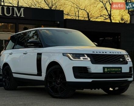Білий Ленд Ровер Рендж Ровер, об'ємом двигуна 4.37 л та пробігом 105 тис. км за 64999 $, фото 10 на Automoto.ua