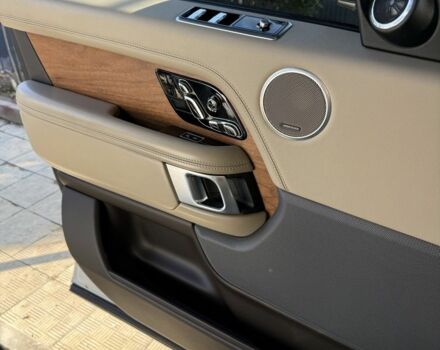 Білий Ленд Ровер Рендж Ровер, об'ємом двигуна 5 л та пробігом 80 тис. км за 66700 $, фото 15 на Automoto.ua