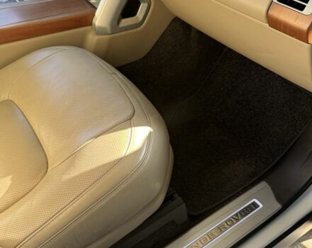 Білий Ленд Ровер Рендж Ровер, об'ємом двигуна 5 л та пробігом 80 тис. км за 66700 $, фото 18 на Automoto.ua