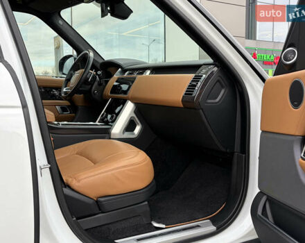 Білий Ленд Ровер Рендж Ровер, об'ємом двигуна 4.37 л та пробігом 71 тис. км за 114900 $, фото 39 на Automoto.ua