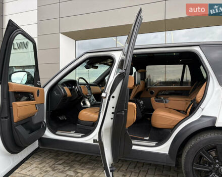 Білий Ленд Ровер Рендж Ровер, об'ємом двигуна 4.37 л та пробігом 71 тис. км за 114900 $, фото 27 на Automoto.ua