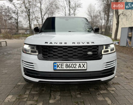 Белый Ленд Ровер Рендж Ровер, объемом двигателя 3 л и пробегом 165 тыс. км за 57500 $, фото 2 на Automoto.ua
