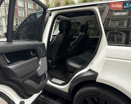 Білий Ленд Ровер Рендж Ровер, об'ємом двигуна 3 л та пробігом 82 тис. км за 49900 $, фото 22 на Automoto.ua