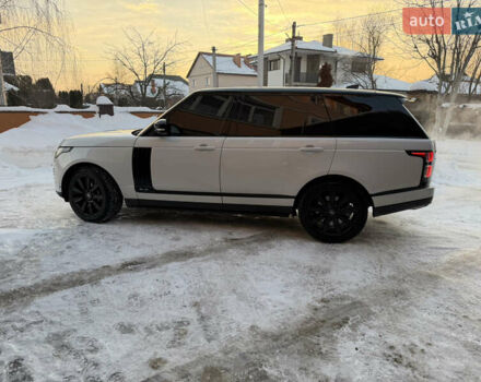 Белый Ленд Ровер Рендж Ровер, объемом двигателя 5 л и пробегом 90 тыс. км за 70000 $, фото 5 на Automoto.ua