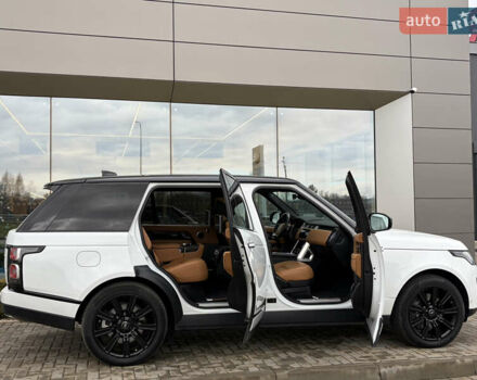 Белый Ленд Ровер Рендж Ровер, объемом двигателя 4.37 л и пробегом 71 тыс. км за 114900 $, фото 18 на Automoto.ua