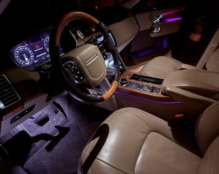 Білий Ленд Ровер Рендж Ровер, об'ємом двигуна 5 л та пробігом 80 тис. км за 66700 $, фото 7 на Automoto.ua