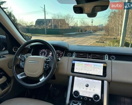Білий Ленд Ровер Рендж Ровер, об'ємом двигуна 5 л та пробігом 95 тис. км за 65000 $, фото 18 на Automoto.ua