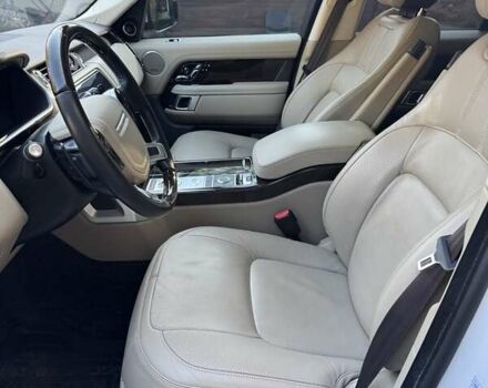 Білий Ленд Ровер Рендж Ровер, об'ємом двигуна 3 л та пробігом 80 тис. км за 58800 $, фото 7 на Automoto.ua