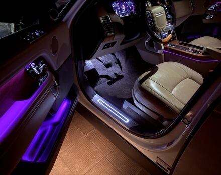 Білий Ленд Ровер Рендж Ровер, об'ємом двигуна 5 л та пробігом 80 тис. км за 66700 $, фото 13 на Automoto.ua