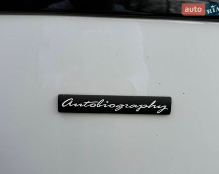 Белый Ленд Ровер Рендж Ровер, объемом двигателя 4.4 л и пробегом 138 тыс. км за 69999 $, фото 8 на Automoto.ua