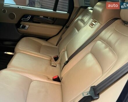 Білий Ленд Ровер Рендж Ровер, об'ємом двигуна 5 л та пробігом 97 тис. км за 65000 $, фото 13 на Automoto.ua