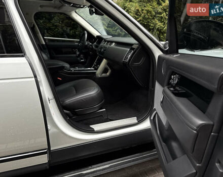 Білий Ленд Ровер Рендж Ровер, об'ємом двигуна 3 л та пробігом 82 тис. км за 49900 $, фото 11 на Automoto.ua