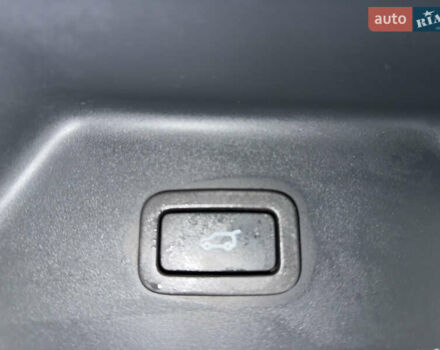 Белый Ленд Ровер Рендж Ровер, объемом двигателя 3 л и пробегом 165 тыс. км за 57500 $, фото 36 на Automoto.ua