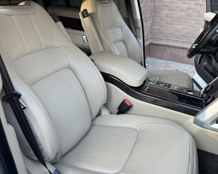 Білий Ленд Ровер Рендж Ровер, об'ємом двигуна 3 л та пробігом 80 тис. км за 58800 $, фото 8 на Automoto.ua