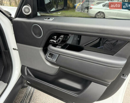 Белый Ленд Ровер Рендж Ровер, объемом двигателя 3 л и пробегом 81 тыс. км за 65000 $, фото 15 на Automoto.ua