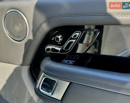 Білий Ленд Ровер Рендж Ровер, об'ємом двигуна 5 л та пробігом 35 тис. км за 65000 $, фото 19 на Automoto.ua