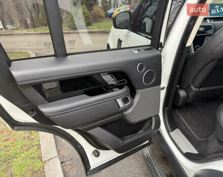 Белый Ленд Ровер Рендж Ровер, объемом двигателя 3 л и пробегом 81 тыс. км за 65000 $, фото 16 на Automoto.ua