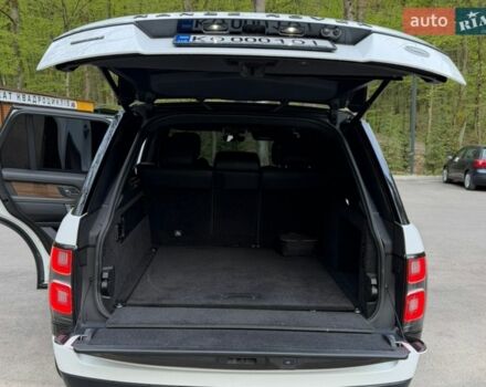 Белый Ленд Ровер Рендж Ровер, объемом двигателя 4.4 л и пробегом 138 тыс. км за 69999 $, фото 10 на Automoto.ua