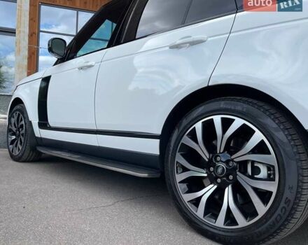 Ленд Ровер Рендж Ровер 2019 в Киеве на Automoto.ua Белый Ленд Ровер Рендж Ровер, объемом двигателя 2.99 л и пробегом 83 тыс. км за 65500 $, фото 6 на Automoto.ua