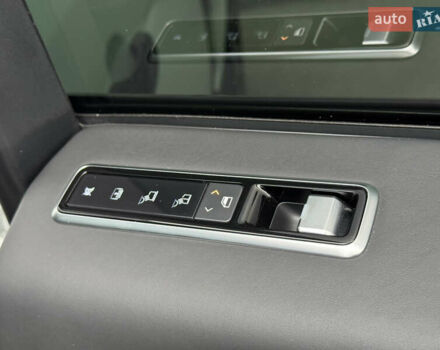 Белый Ленд Ровер Рендж Ровер, объемом двигателя 5 л и пробегом 155 тыс. км за 64999 $, фото 42 на Automoto.ua