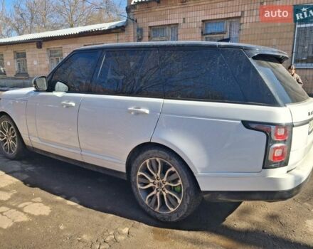 Білий Ленд Ровер Рендж Ровер, об'ємом двигуна 3 л та пробігом 98 тис. км за 51500 $, фото 6 на Automoto.ua