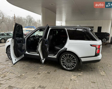 Белый Ленд Ровер Рендж Ровер, объемом двигателя 3 л и пробегом 165 тыс. км за 57500 $, фото 14 на Automoto.ua