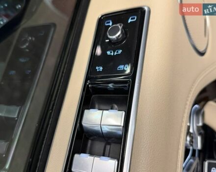 Білий Ленд Ровер Рендж Ровер, об'ємом двигуна 5 л та пробігом 95 тис. км за 69500 $, фото 17 на Automoto.ua