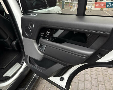 Білий Ленд Ровер Рендж Ровер, об'ємом двигуна 3 л та пробігом 82 тис. км за 49900 $, фото 19 на Automoto.ua