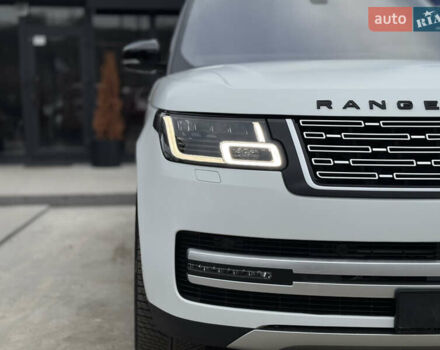 Белый Ленд Ровер Рендж Ровер, объемом двигателя 5 л и пробегом 155 тыс. км за 64999 $, фото 5 на Automoto.ua