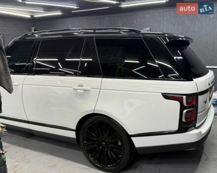 Білий Ленд Ровер Рендж Ровер, об'ємом двигуна 5 л та пробігом 79 тис. км за 68000 $, фото 4 на Automoto.ua