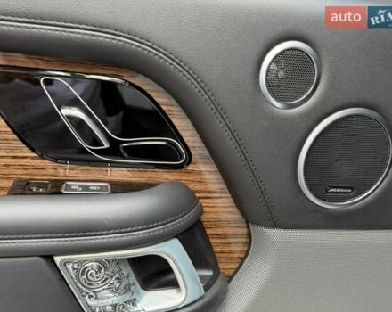 Белый Ленд Ровер Рендж Ровер, объемом двигателя 4.4 л и пробегом 138 тыс. км за 69999 $, фото 37 на Automoto.ua