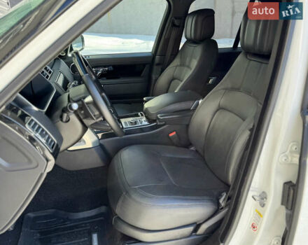Білий Ленд Ровер Рендж Ровер, об'ємом двигуна 5 л та пробігом 35 тис. км за 65000 $, фото 13 на Automoto.ua
