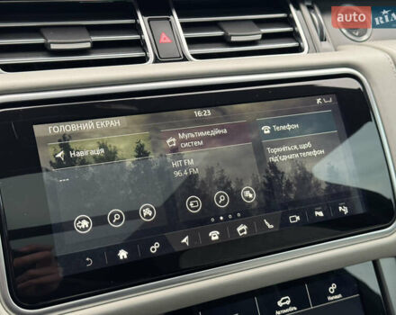 Белый Ленд Ровер Рендж Ровер, объемом двигателя 5 л и пробегом 155 тыс. км за 64999 $, фото 24 на Automoto.ua