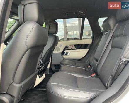 Ленд Ровер Рендж Ровер 2019 в Киеве на Automoto.ua Белый Ленд Ровер Рендж Ровер, объемом двигателя 2.99 л и пробегом 83 тыс. км за 65500 $, фото 13 на Automoto.ua