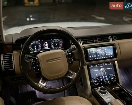 Білий Ленд Ровер Рендж Ровер, об'ємом двигуна 5 л та пробігом 95 тис. км за 69500 $, фото 12 на Automoto.ua