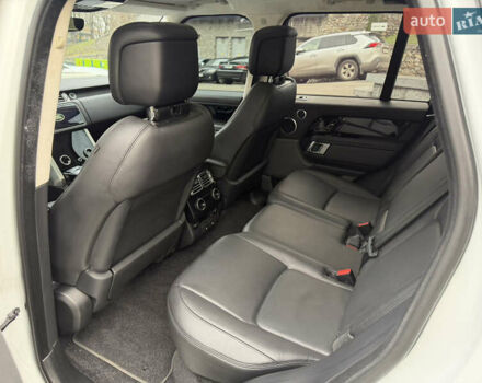 Белый Ленд Ровер Рендж Ровер, объемом двигателя 3 л и пробегом 81 тыс. км за 65000 $, фото 14 на Automoto.ua