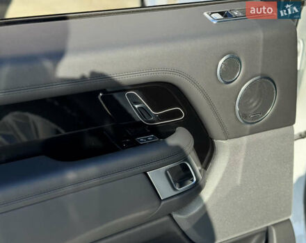 Білий Ленд Ровер Рендж Ровер, об'ємом двигуна 5 л та пробігом 35 тис. км за 65000 $, фото 14 на Automoto.ua