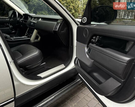 Білий Ленд Ровер Рендж Ровер, об'ємом двигуна 3 л та пробігом 82 тис. км за 49900 $, фото 12 на Automoto.ua