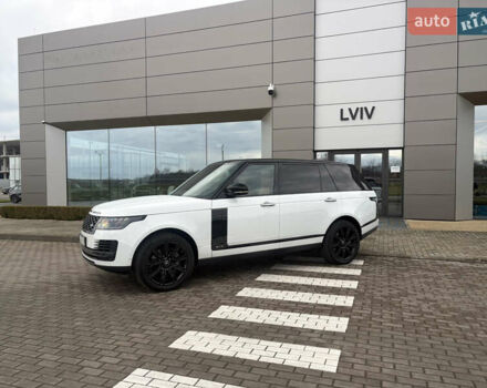 Білий Ленд Ровер Рендж Ровер, об'ємом двигуна 4.37 л та пробігом 71 тис. км за 114900 $, фото 3 на Automoto.ua