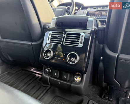 Белый Ленд Ровер Рендж Ровер, объемом двигателя 3 л и пробегом 123 тыс. км за 63000 $, фото 36 на Automoto.ua