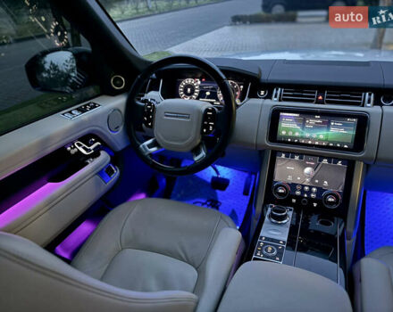 Белый Ленд Ровер Рендж Ровер, объемом двигателя 3 л и пробегом 98 тыс. км за 89000 $, фото 39 на Automoto.ua