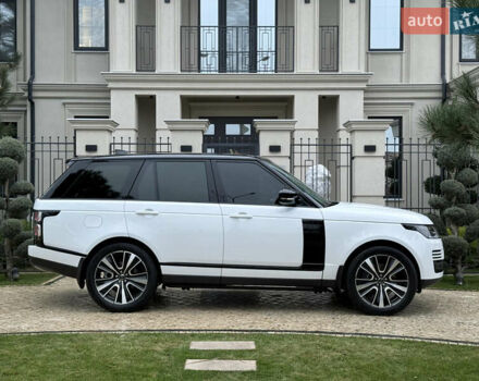 Белый Ленд Ровер Рендж Ровер, объемом двигателя 3 л и пробегом 98 тыс. км за 89000 $, фото 18 на Automoto.ua