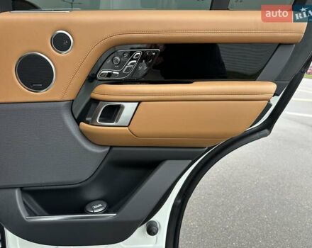 Белый Ленд Ровер Рендж Ровер, объемом двигателя 3 л и пробегом 75 тыс. км за 89900 $, фото 26 на Automoto.ua